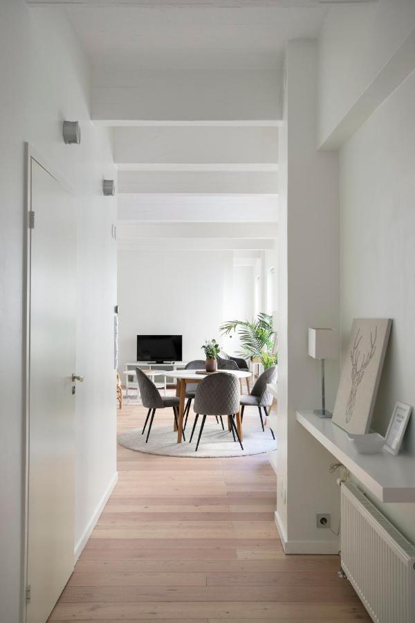 2Ndhomes Loft Apartment With Spa & Balcony By The White Church 赫尔辛基 外观 照片