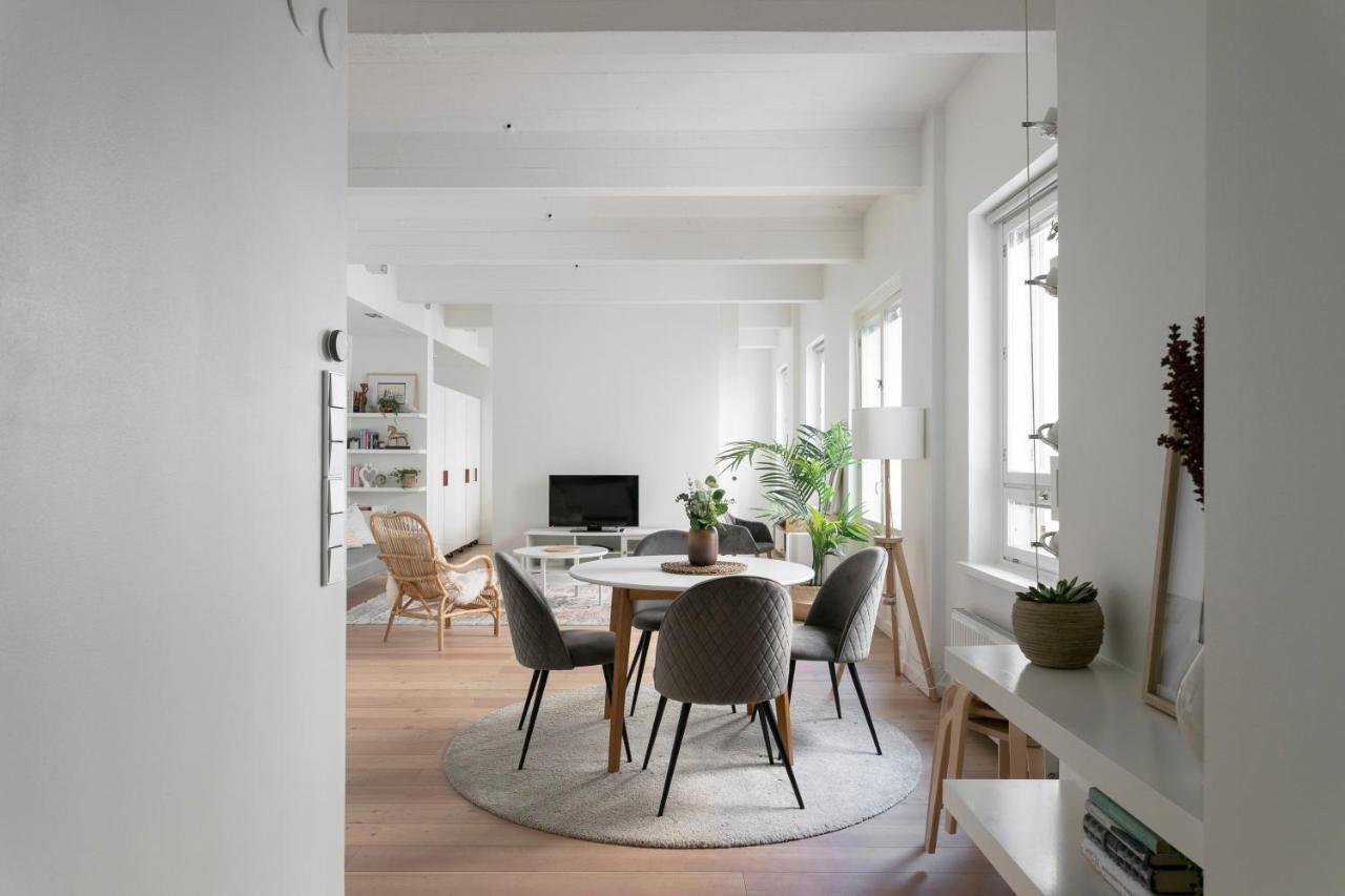 2Ndhomes Loft Apartment With Spa & Balcony By The White Church 赫尔辛基 外观 照片